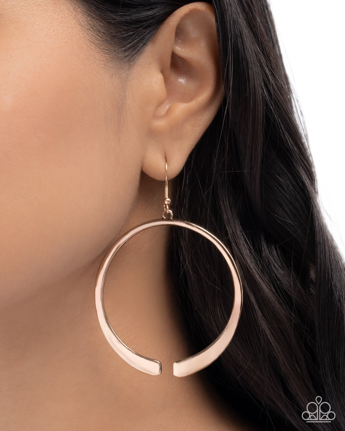 Separated Showcase - gold - Paparazzi earrings