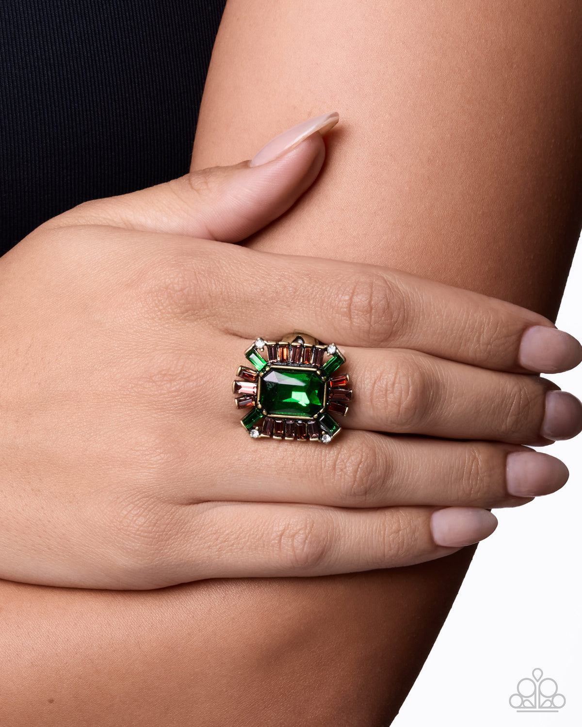 Serious Sunburst - brass - Paparazzi ring