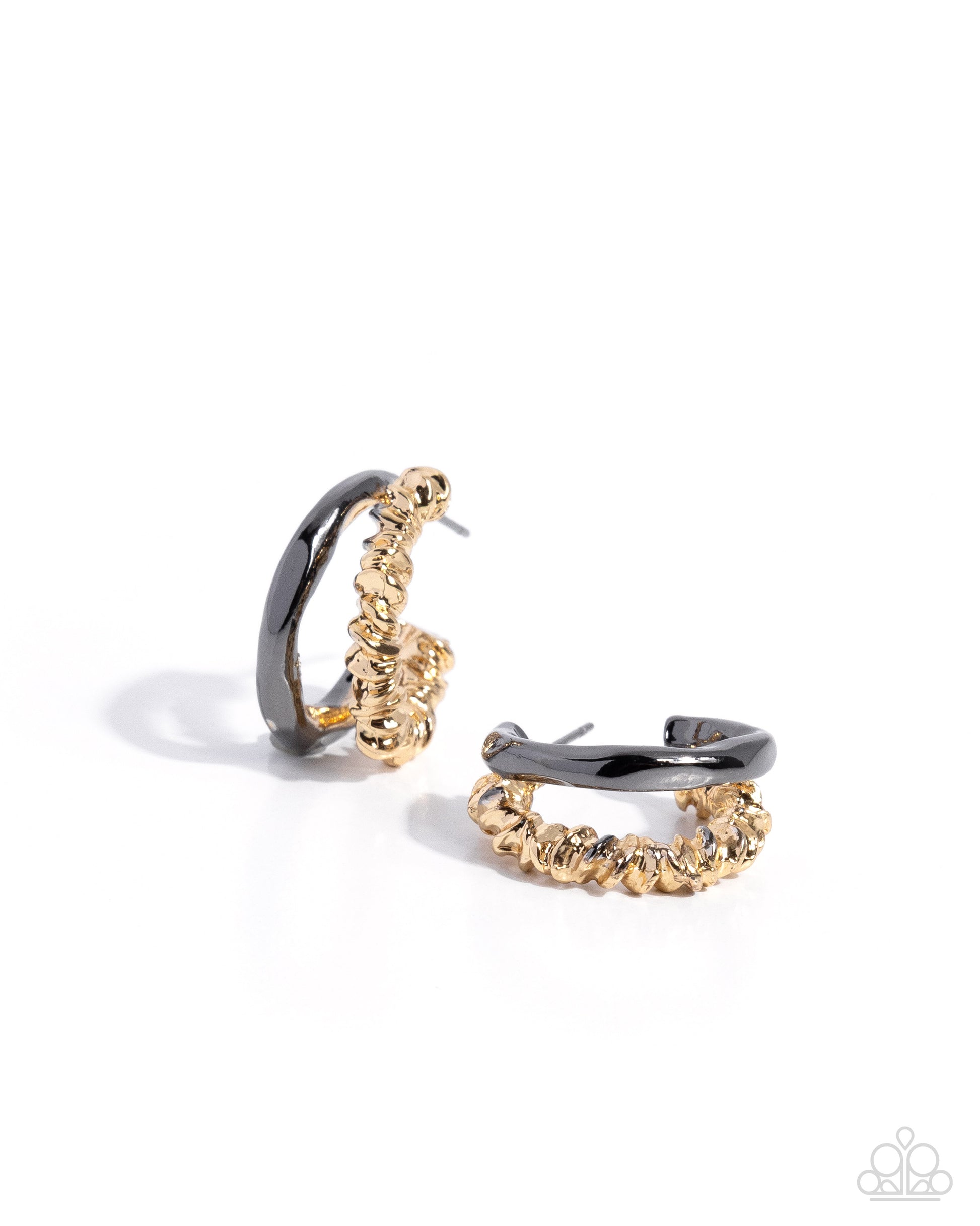 Serrated Selfie - gold - Paparazzi earrings