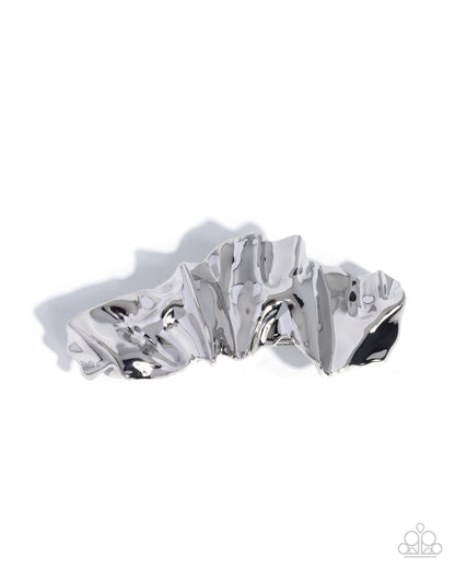 Serrated Sheen - silver - Paparazzi hair clip