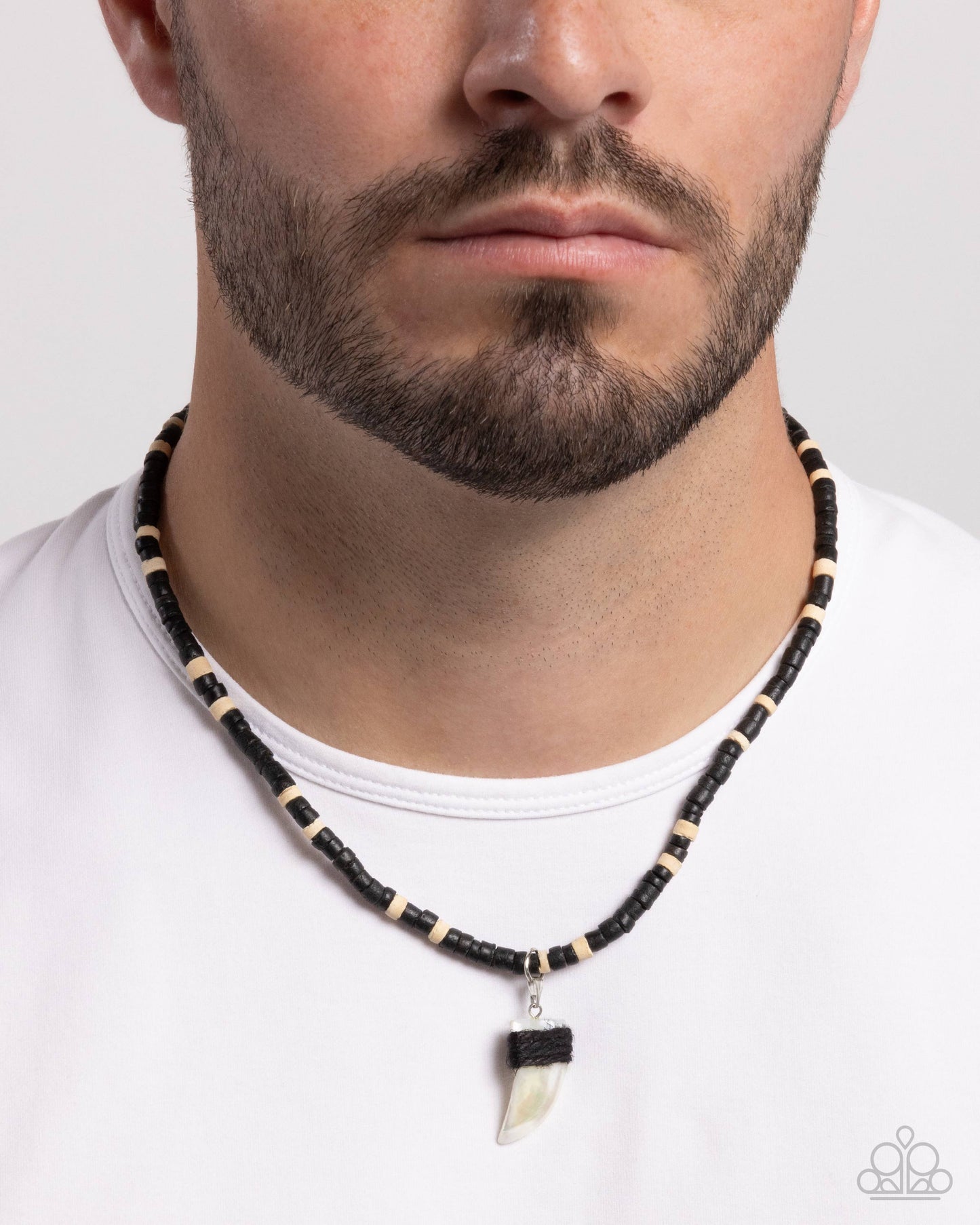 Shark Tooth Statement - black - Paparazzi MENS necklace