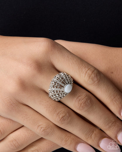 Shell Surrender - white - Paparazzi ring