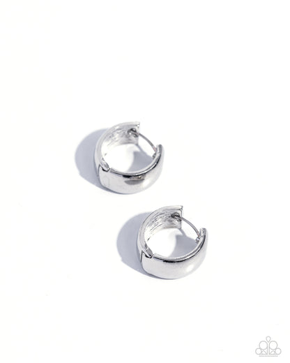 Signature Sheen - silver - Paparazzi earrings