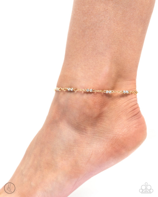 Simple Sass - gold - Paparazzi anklet