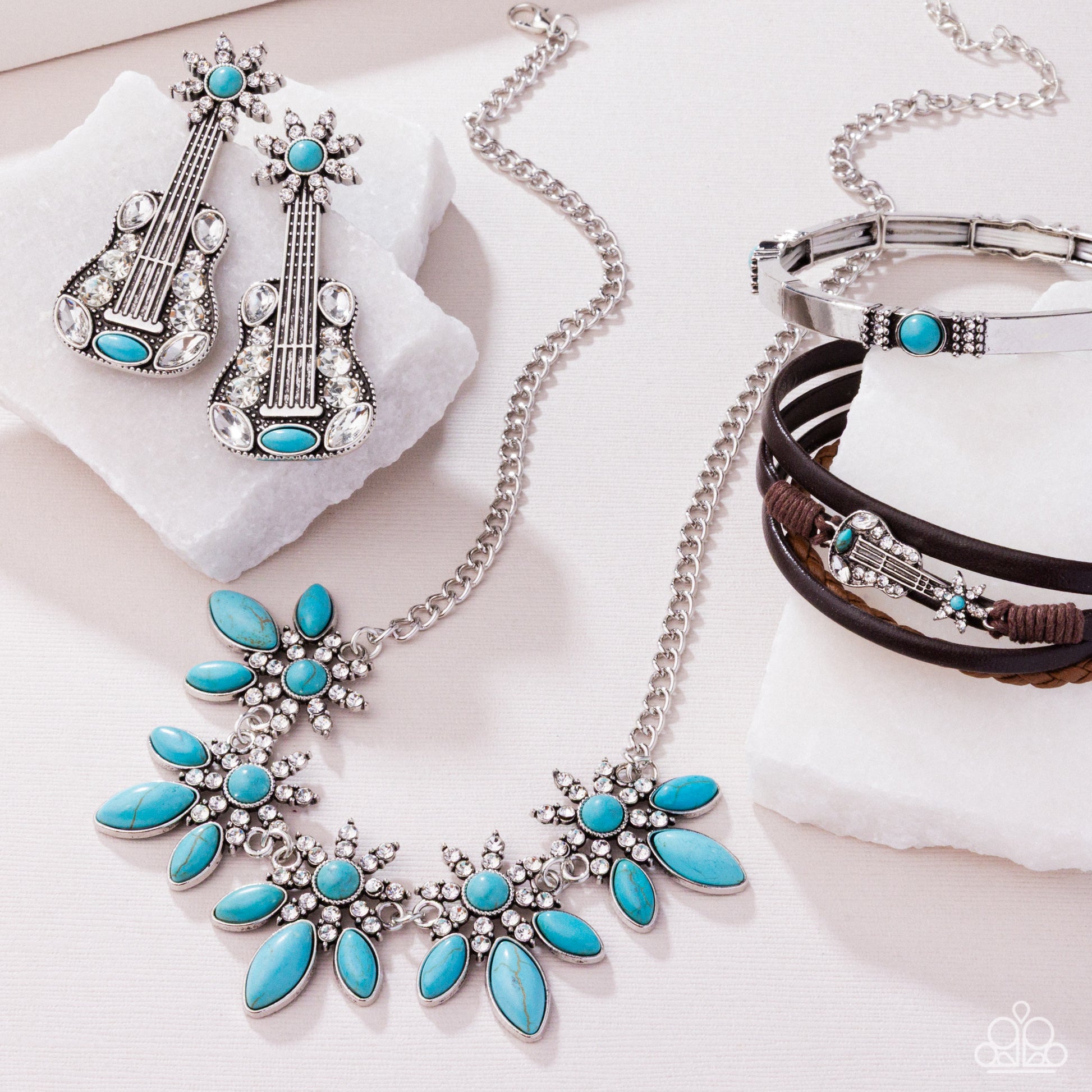 Simply Santa Fe Complete Trend Blend - May 2025 - Paparazzi Accessories Trend Blend