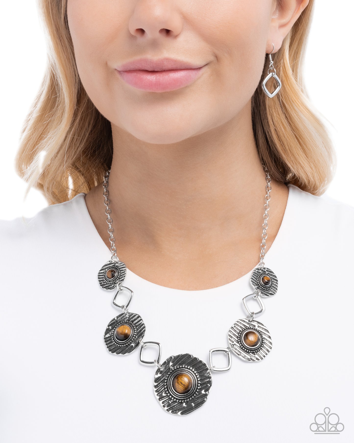 Skewed Squares - brown - Paparazzi necklace