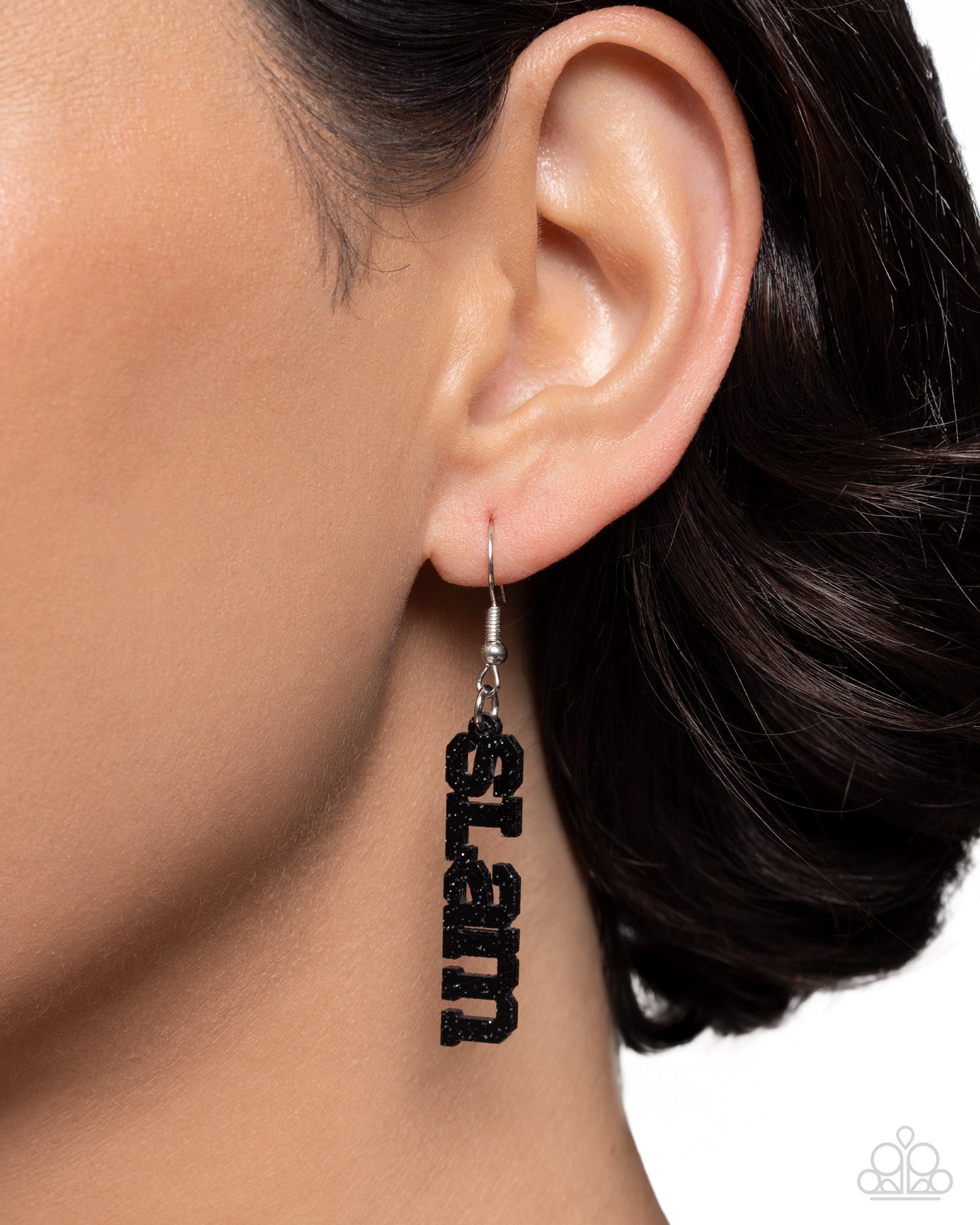 Slam Dunk Statement - black - Paparazzi earrings