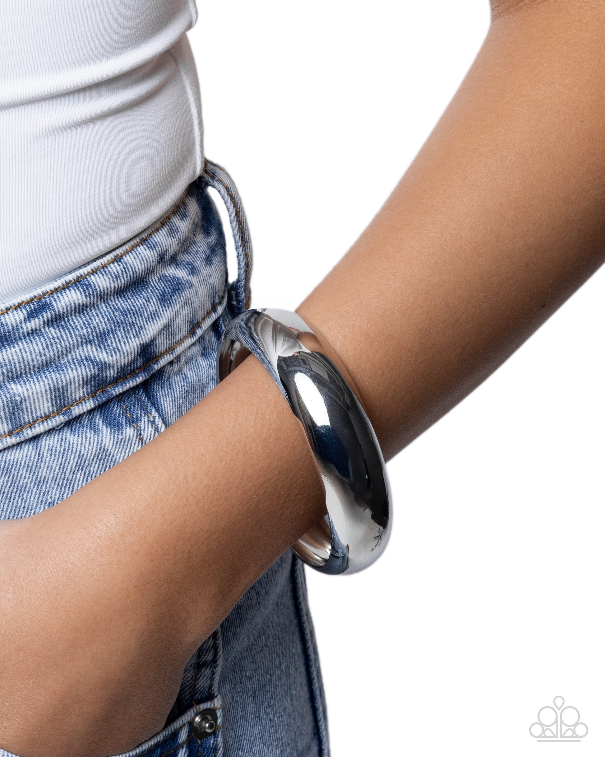 Sleek Shanty - silver - Paparazzi bracelet