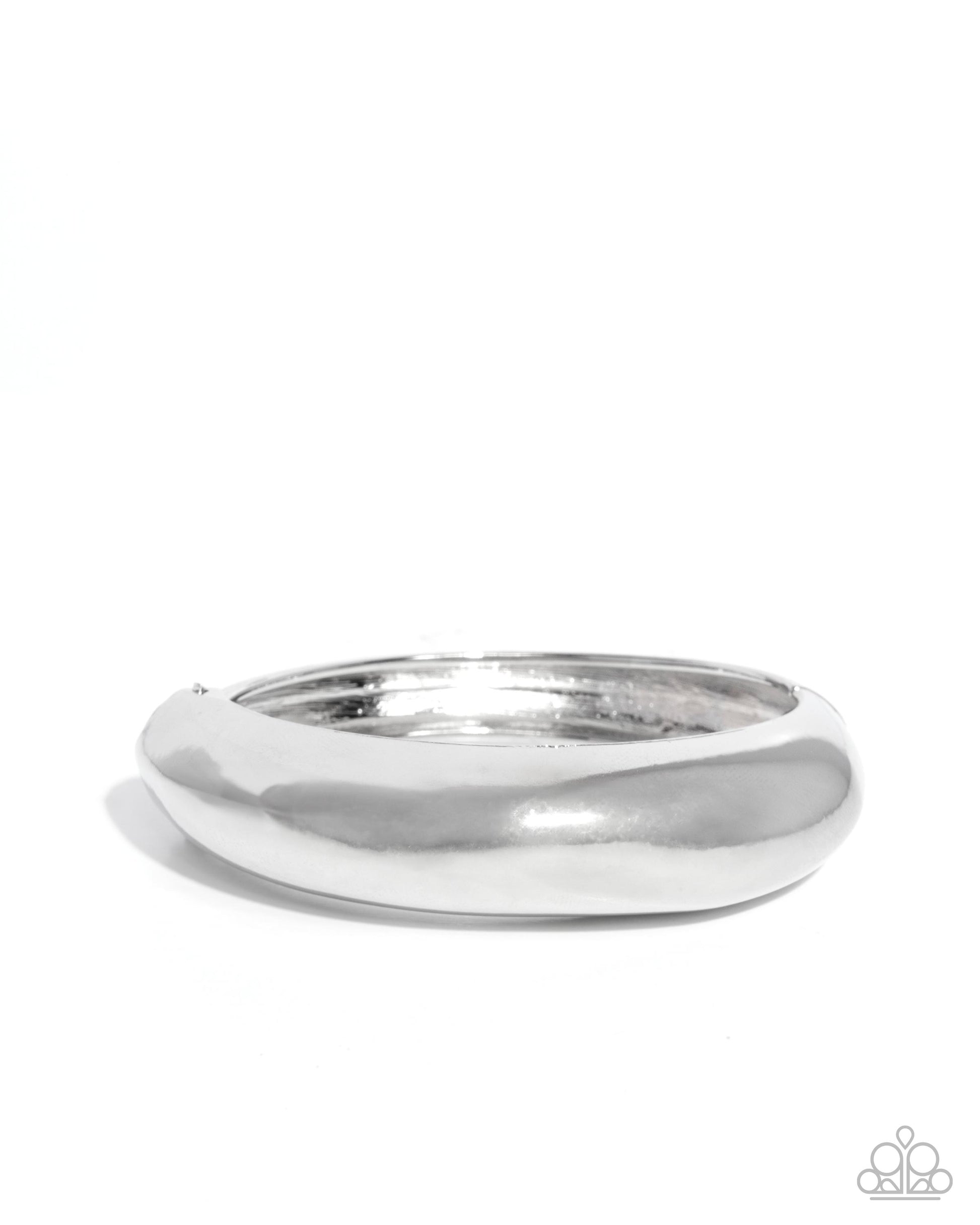 Sleek Sojourn - silver - Paparazzi bracelet