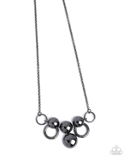 Sleek Staccato - black - Paparazzi necklace