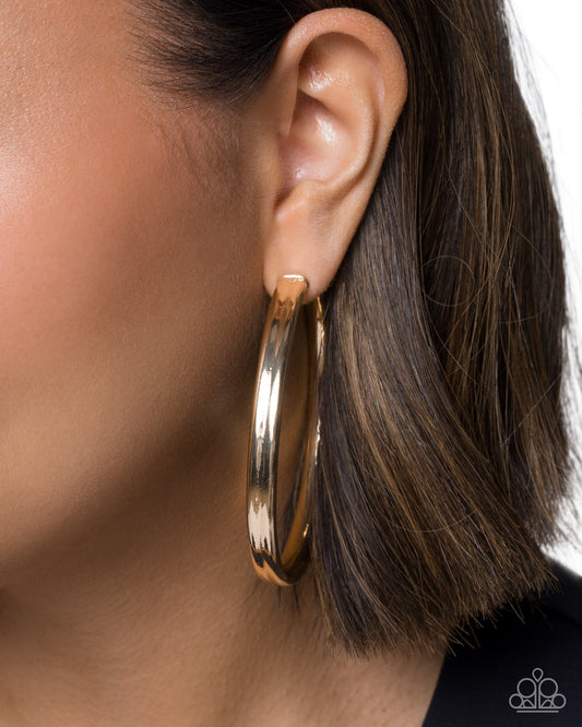 Sleek Staple - gold - Paparazzi earrings
