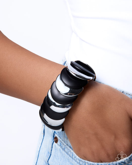 Sleek Surprise - black - Paparazzi bracelet