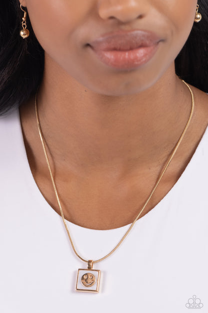 Smiley Season - gold - Paparazzi necklace
