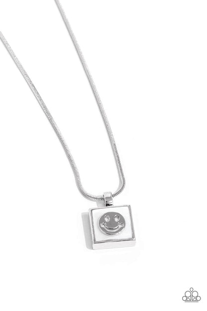 Smiley Season - white - Paparazzi necklace