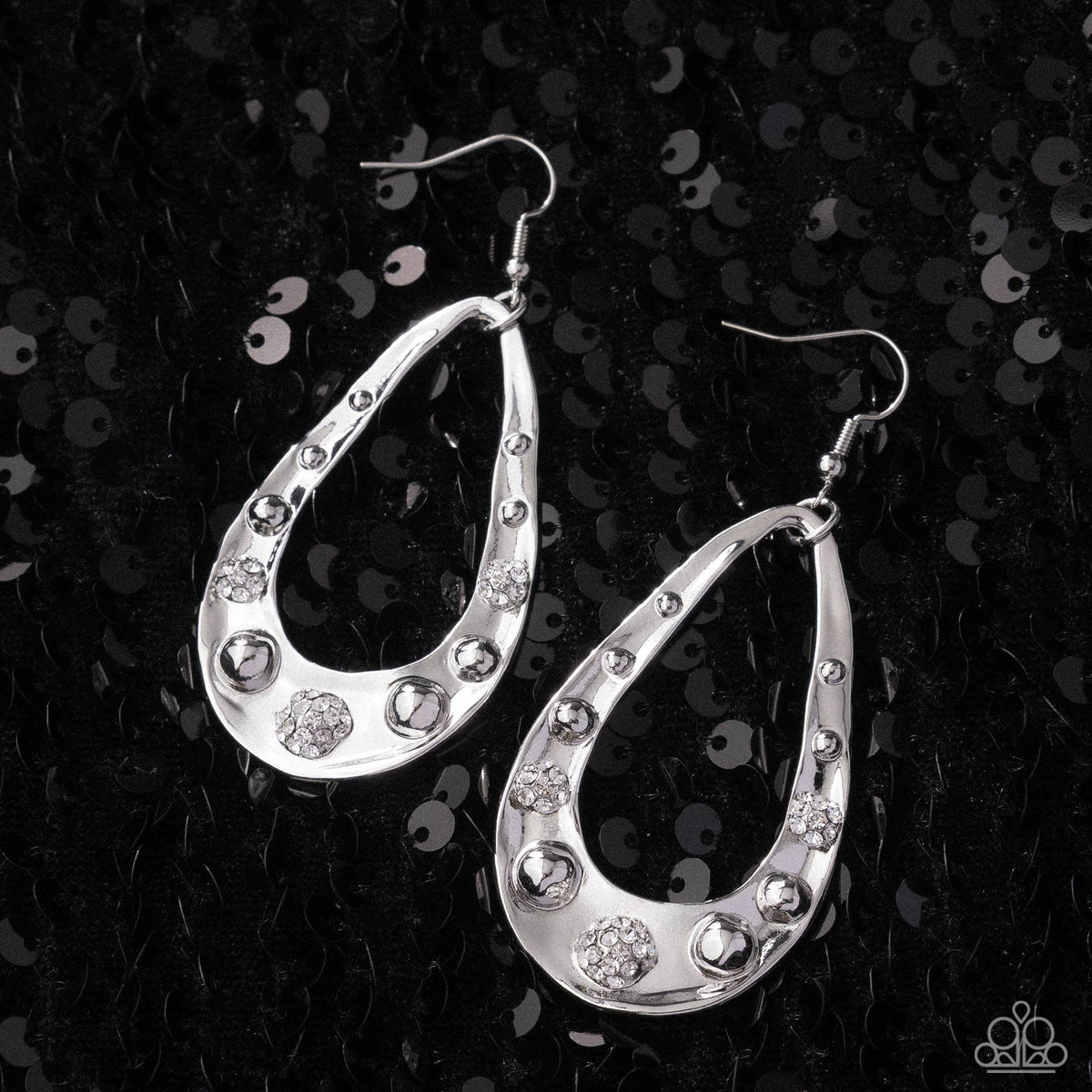 Smoldering Sashay - white - Paparazzi earrings