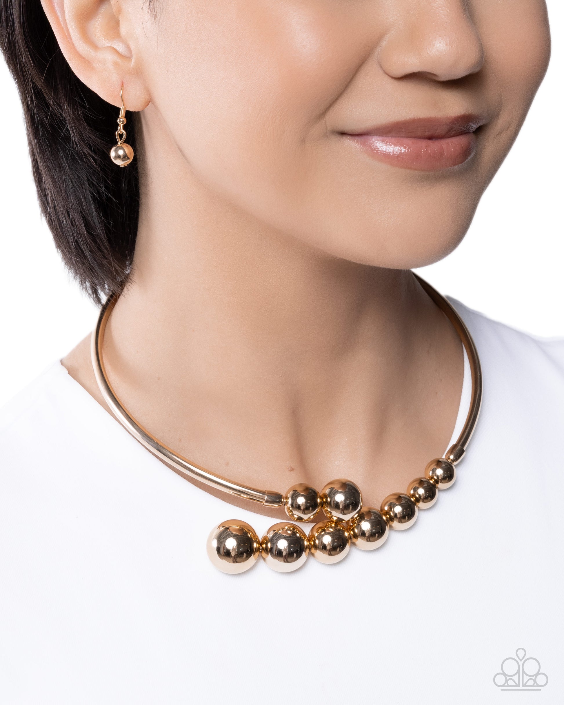 Smoldering Showcase - gold - Paparazzi necklace