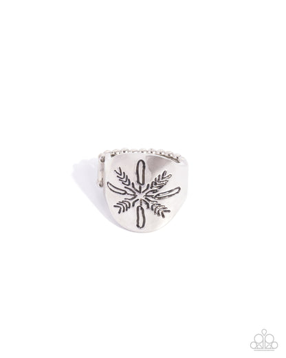Snowflake Surprise - silver - Paparazzi ring