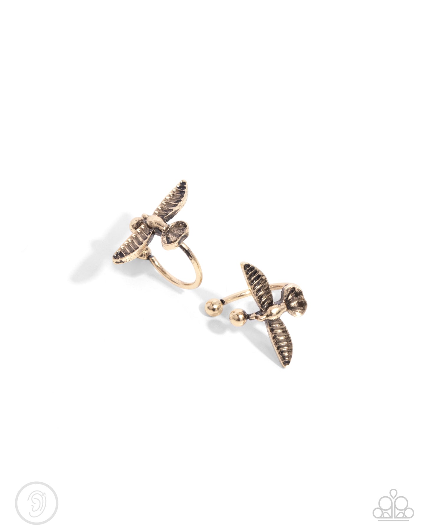 Soaring Sparrow - gold - Paparazzi ear cuff