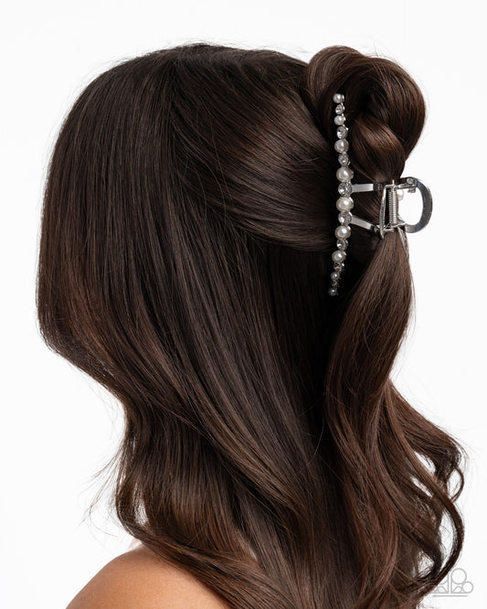 Social Shimmer - white - Paparazzi hair clip
