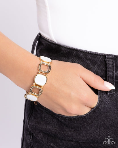 Socialite Shells - gold - Paparazzi bracelet