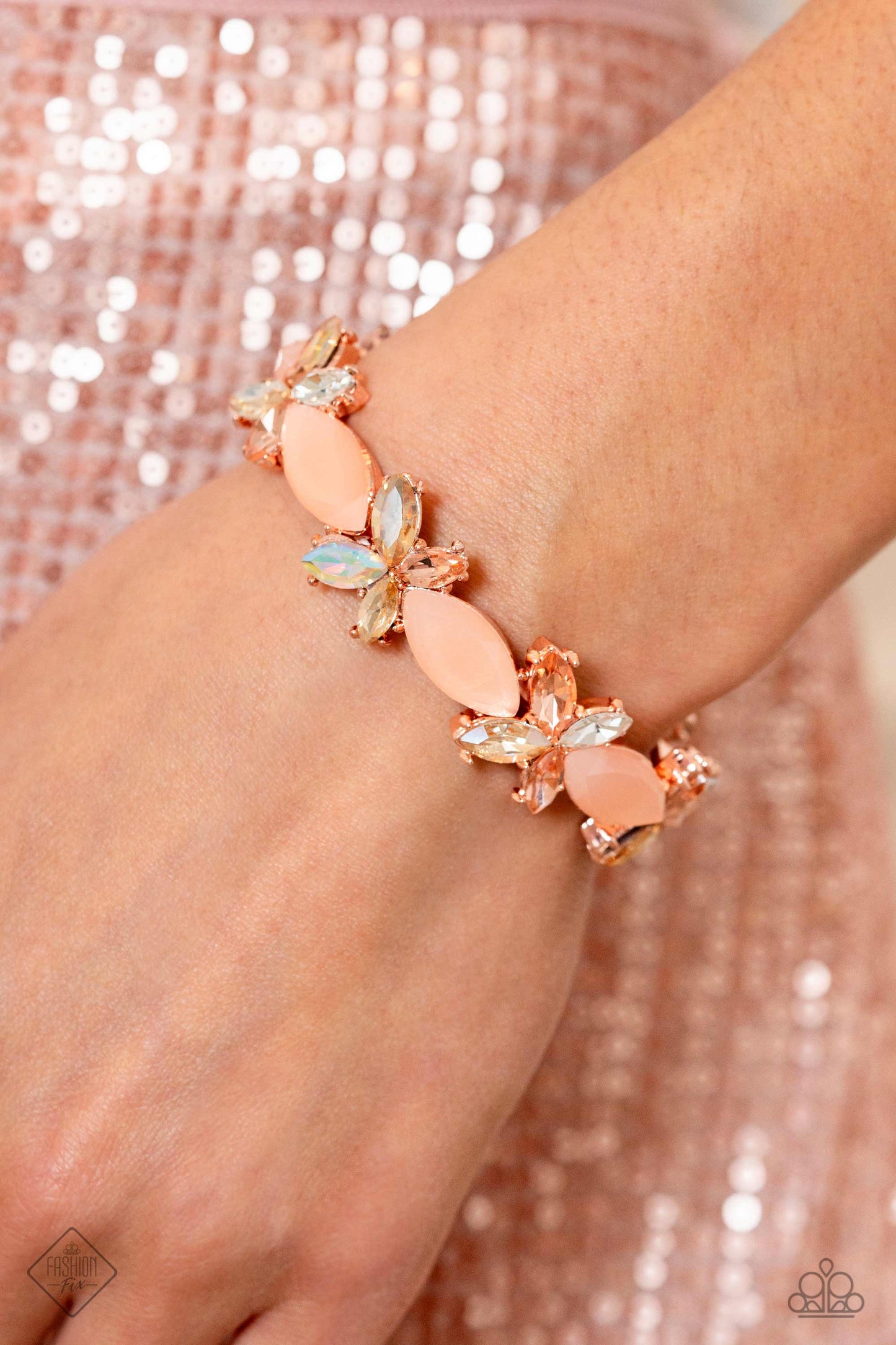 Soft-Hearted Succession - rose gold - Paparazzi bracelet