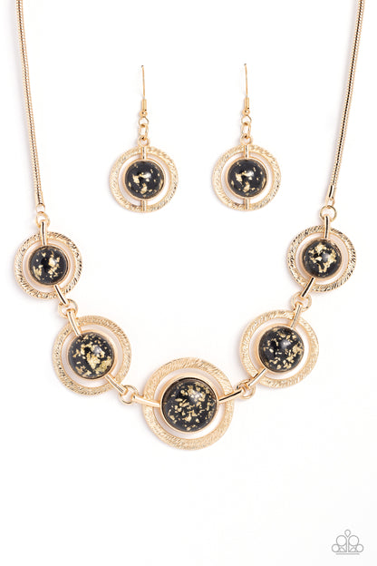 Sophisticated Showcase - black - Paparazzi necklace