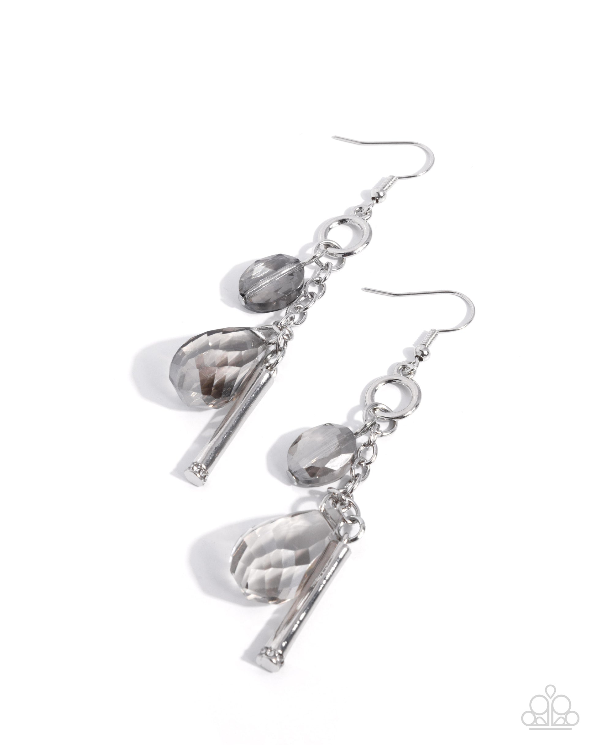 Sophisticated Status - silver - Paparazzi earrings