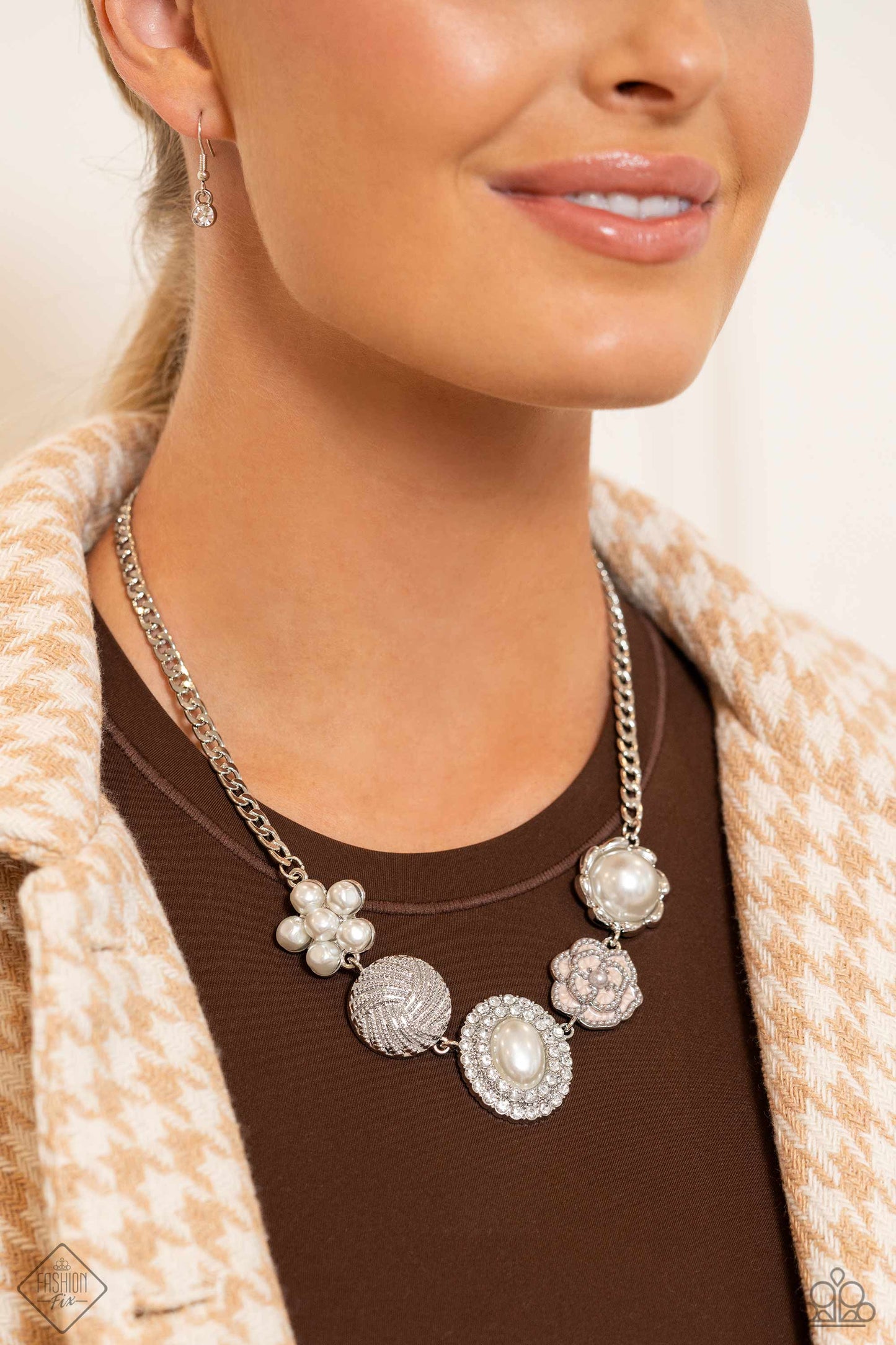 Sophisticated Style - white - Paparazzi necklace