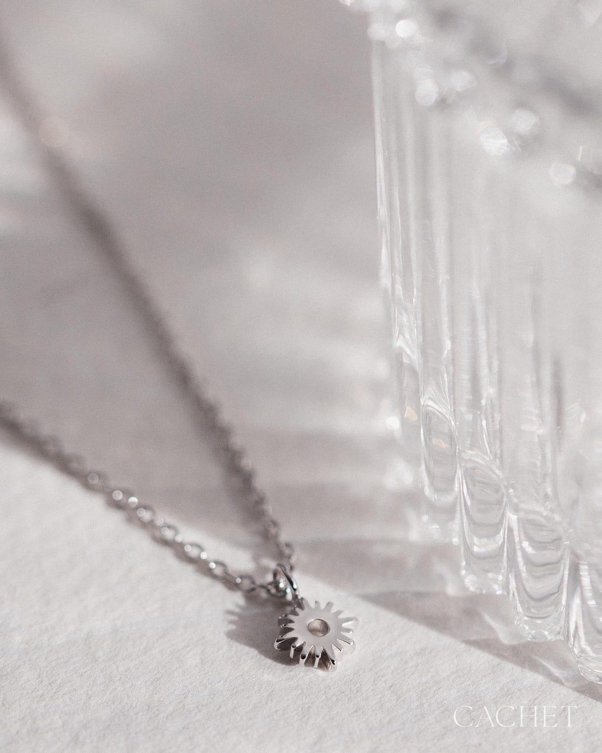 Souriant - Cachet necklace - Cachet by Paparazzi