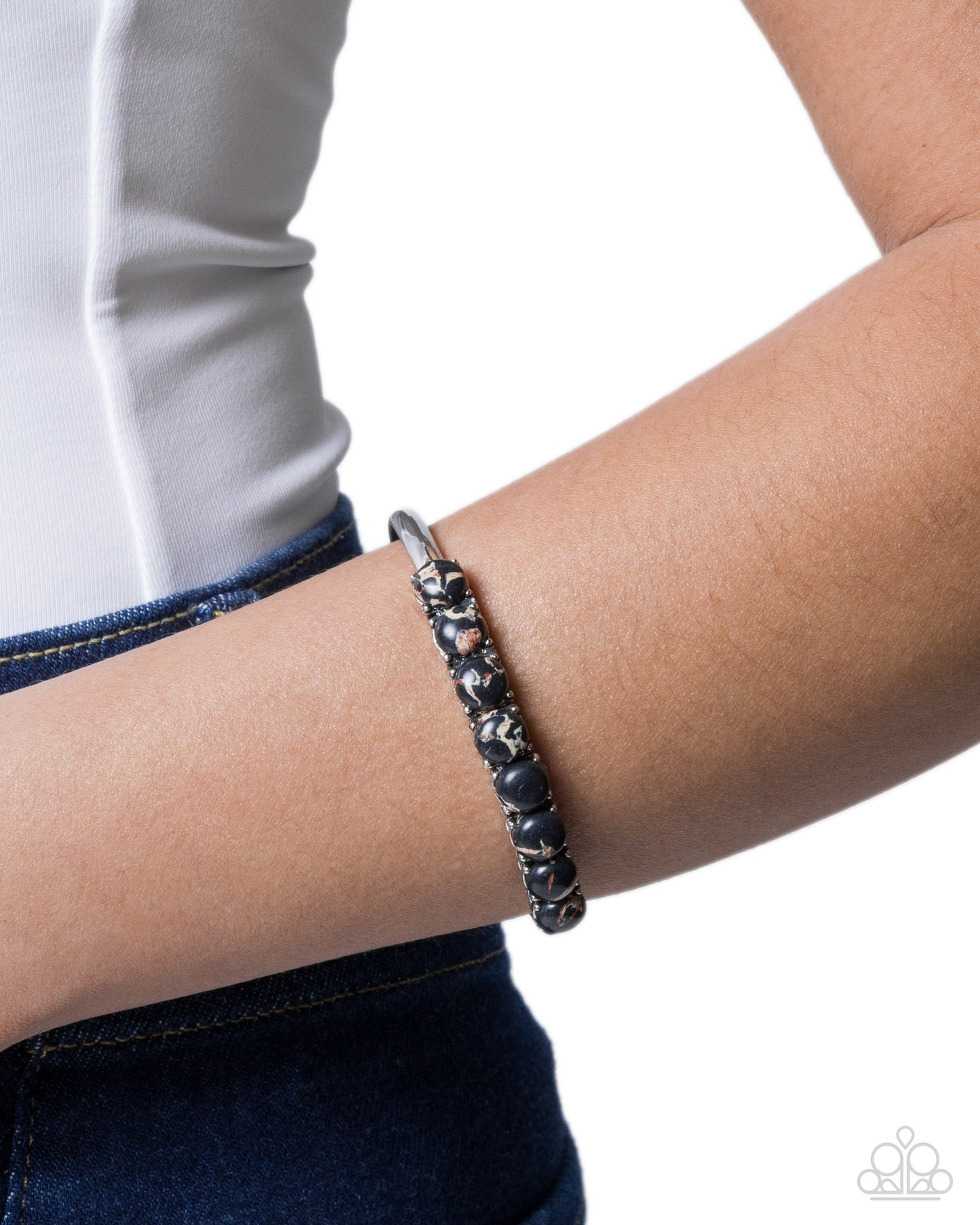 Spirited Shopaholic - black - Paparazzi bracelet