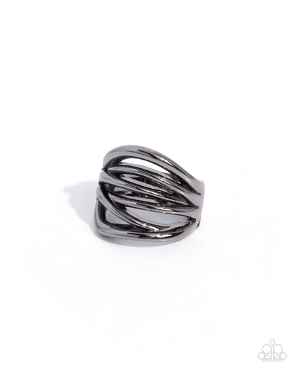 Staggering Sheen - black - Paparazzi ring