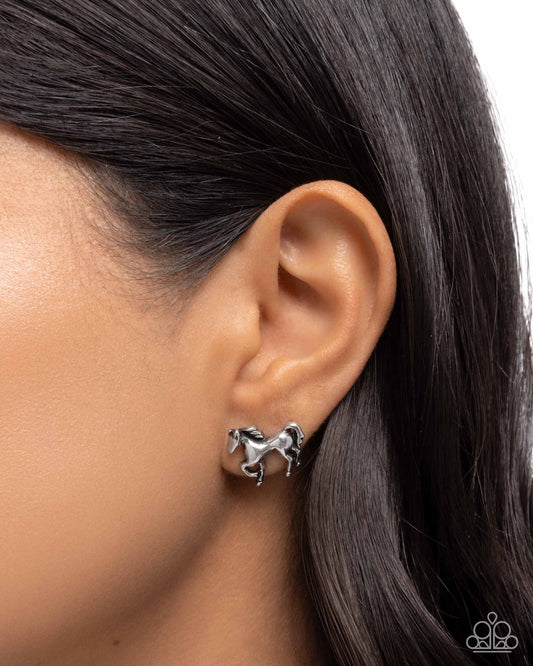 Stallion Selfie - silver - Paparazzi earrings