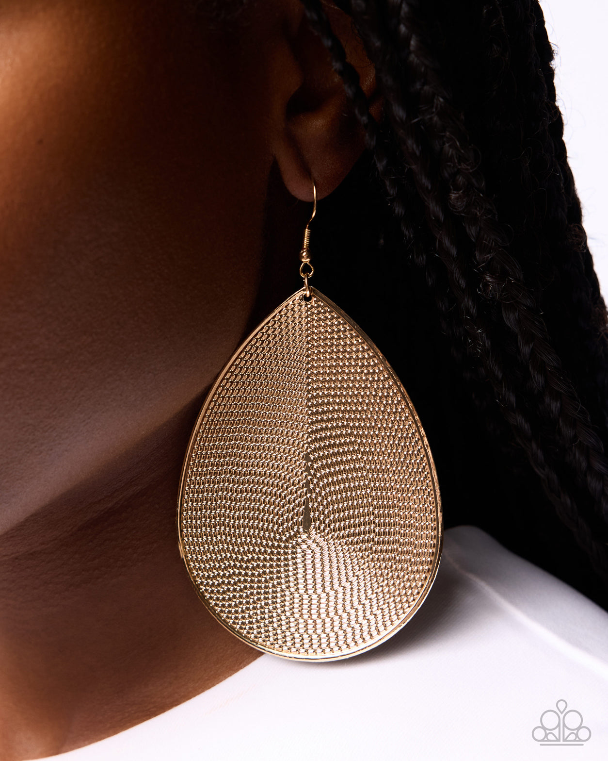 Stamped Sensation - gold - Paparazzi earrings