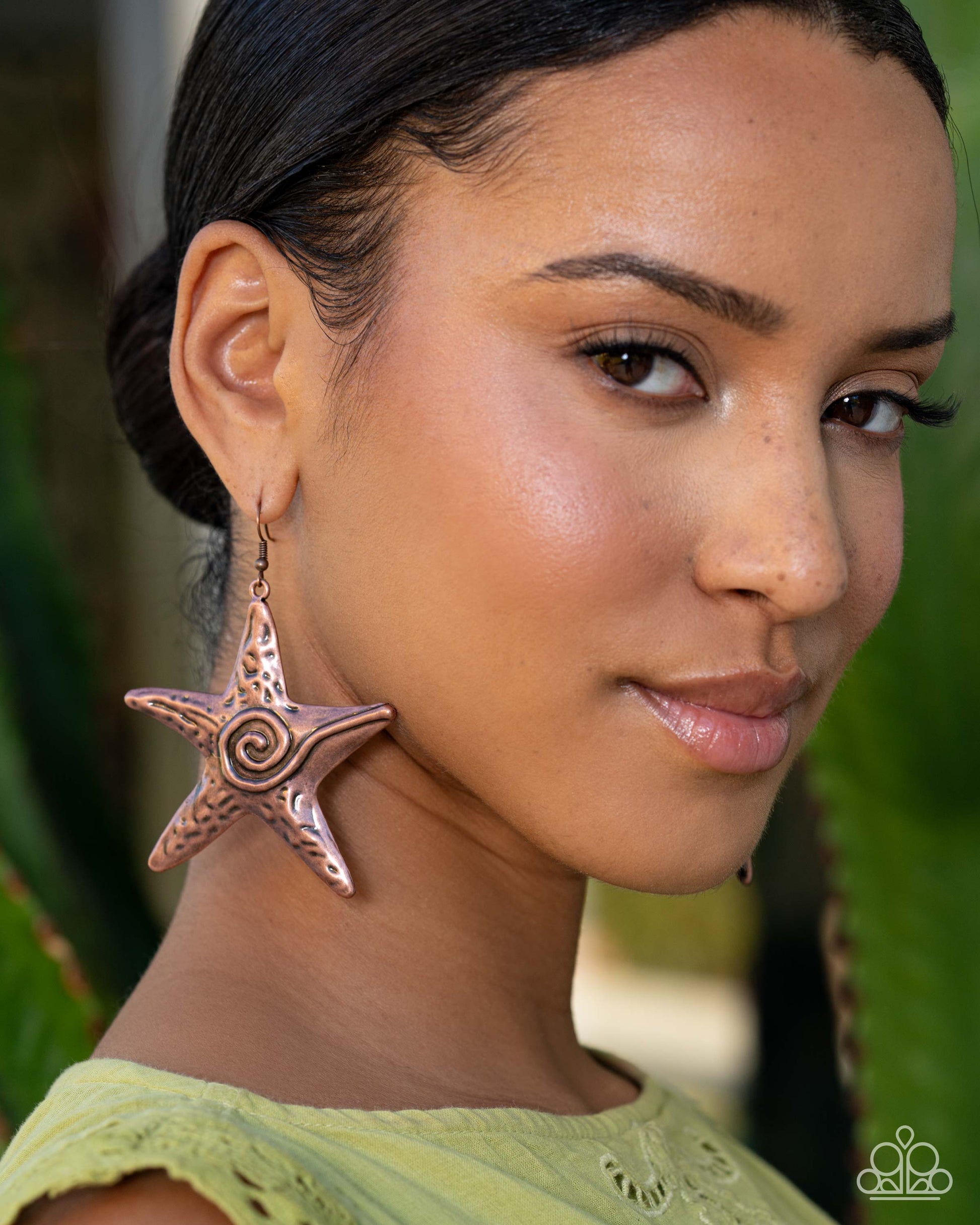 Stark Stars - copper - Paparazzi earrings