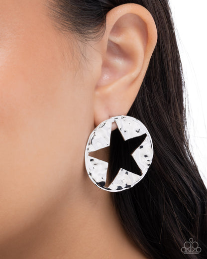 Stellar Saloon - silver - Paparazzi earrings