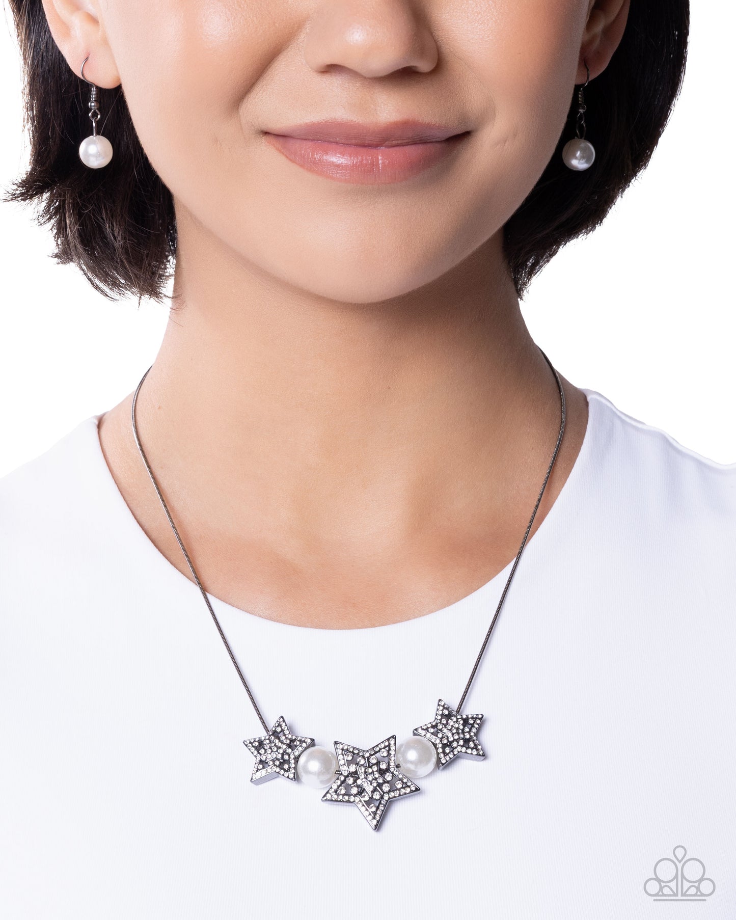 Stellar Scout - black - Paparazzi necklace