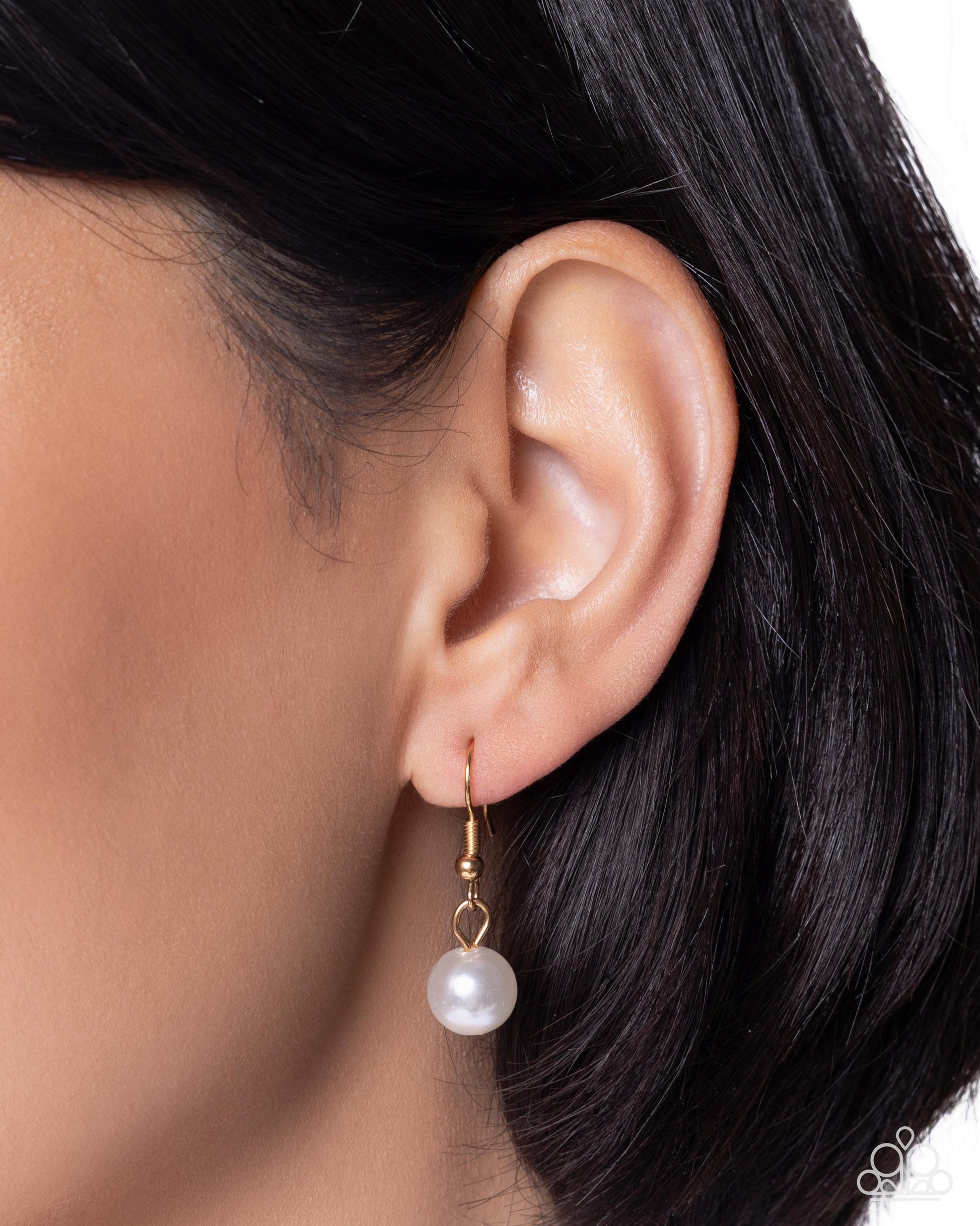 Stellar Scout - gold - Paparazzi necklace