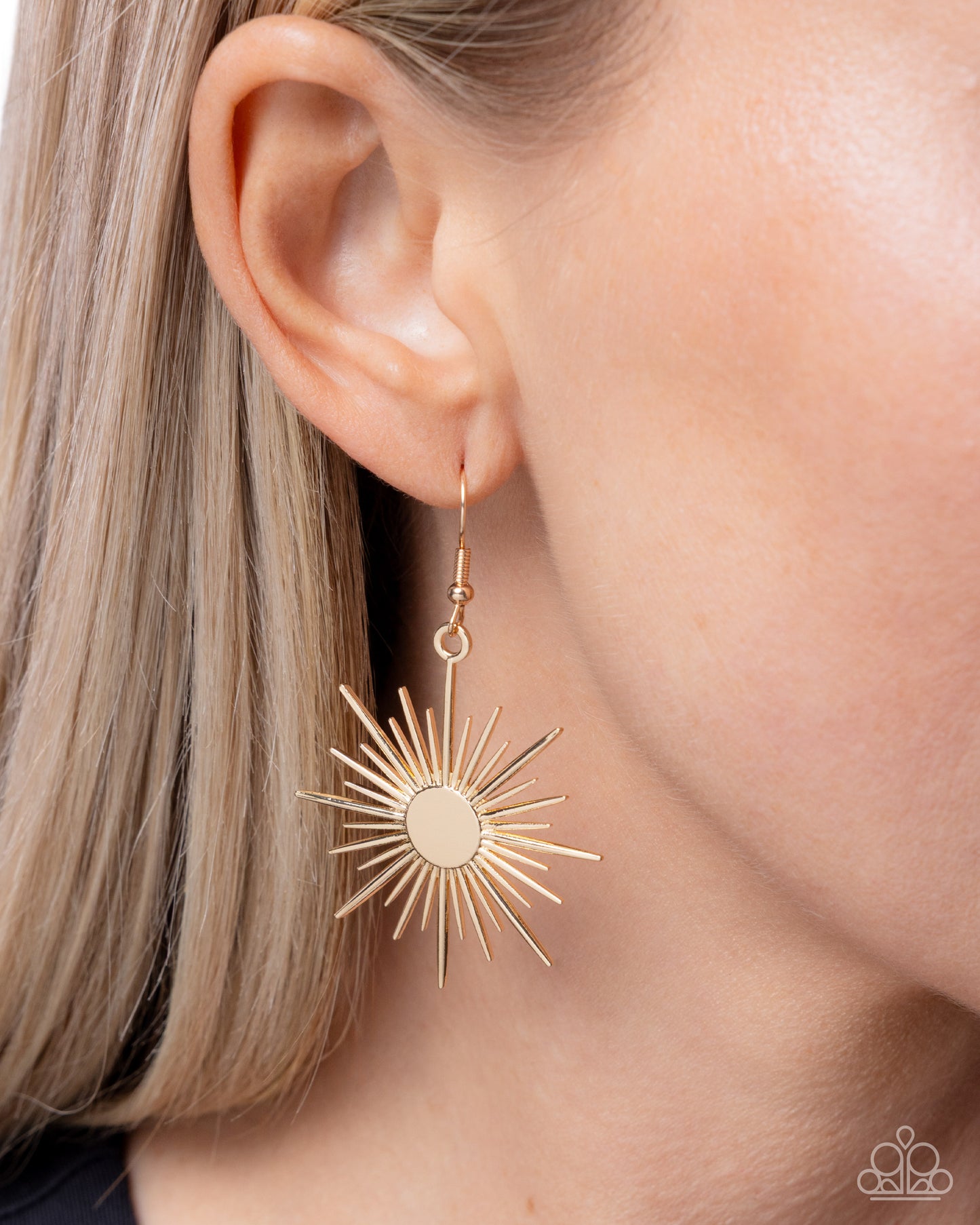 Stellar Sense - gold - Paparazzi earrings