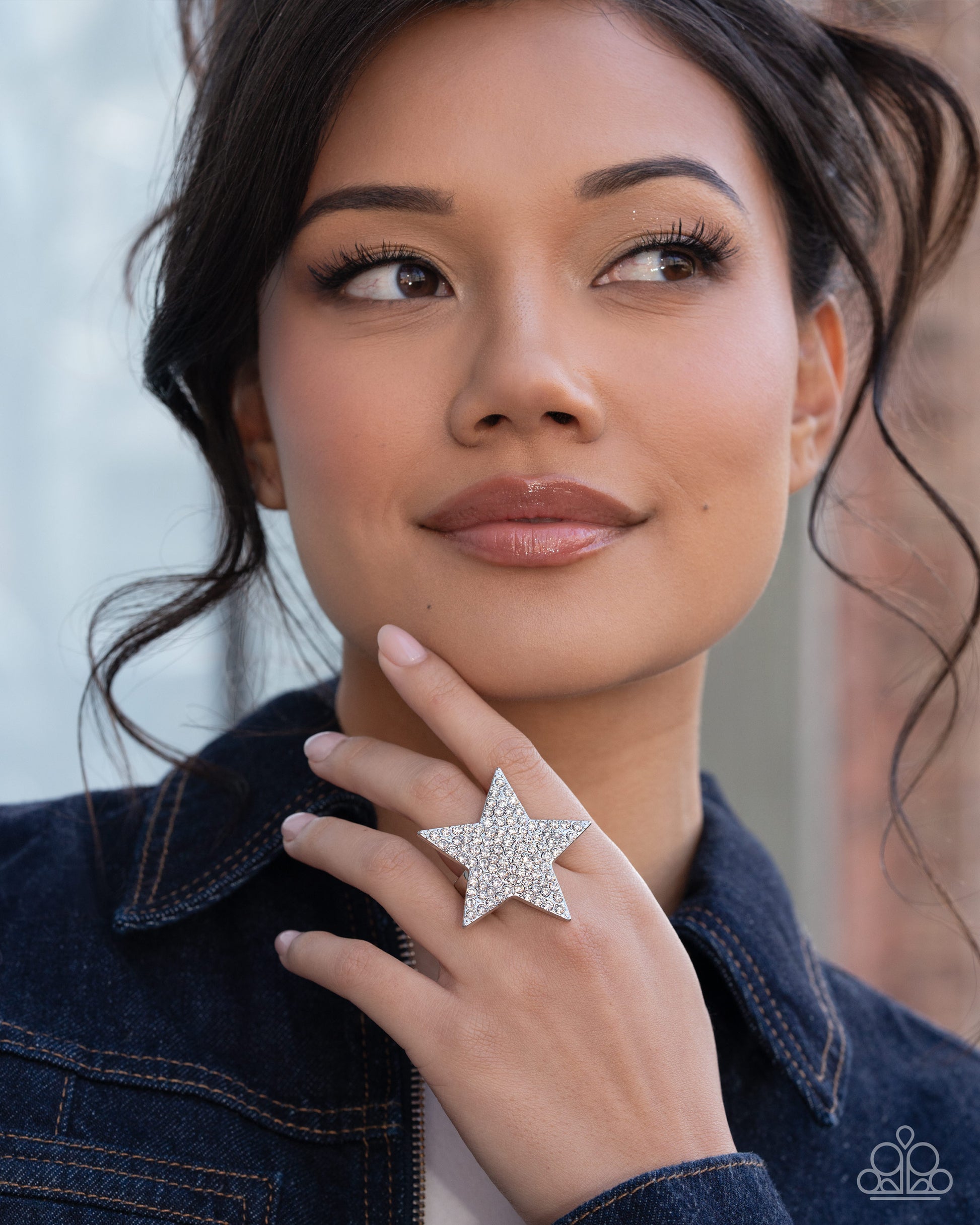 Stellar Surprise - white - Paparazzi ring