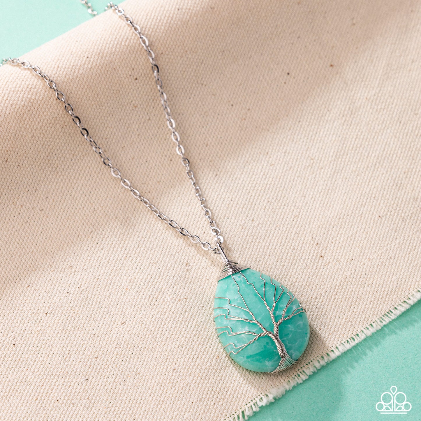 Stony Status - green - Paparazzi necklace