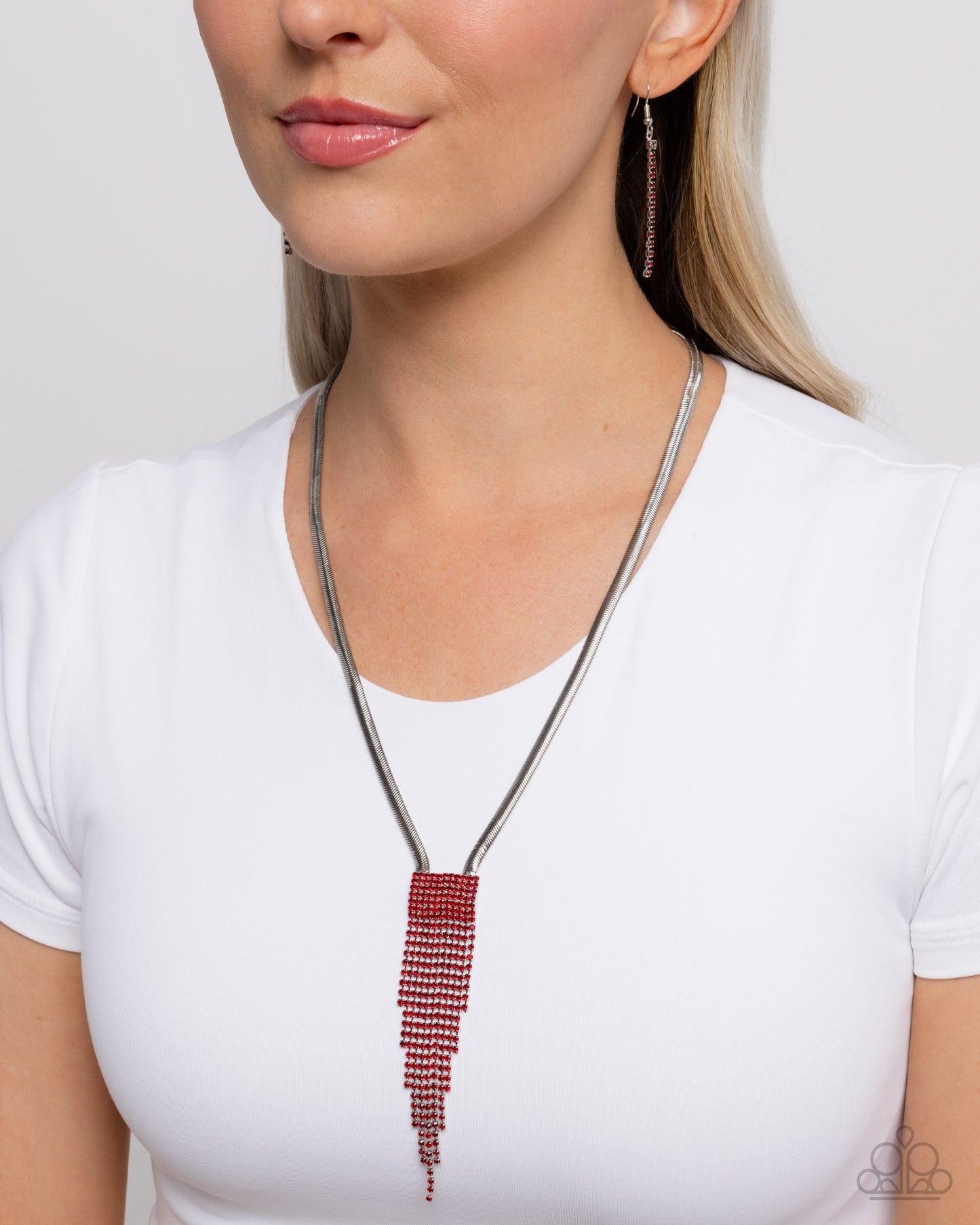 Straighten Up - red - Paparazzi necklace