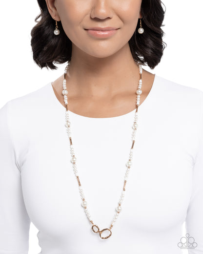 Strategic Shells - gold - Paparazzi necklace