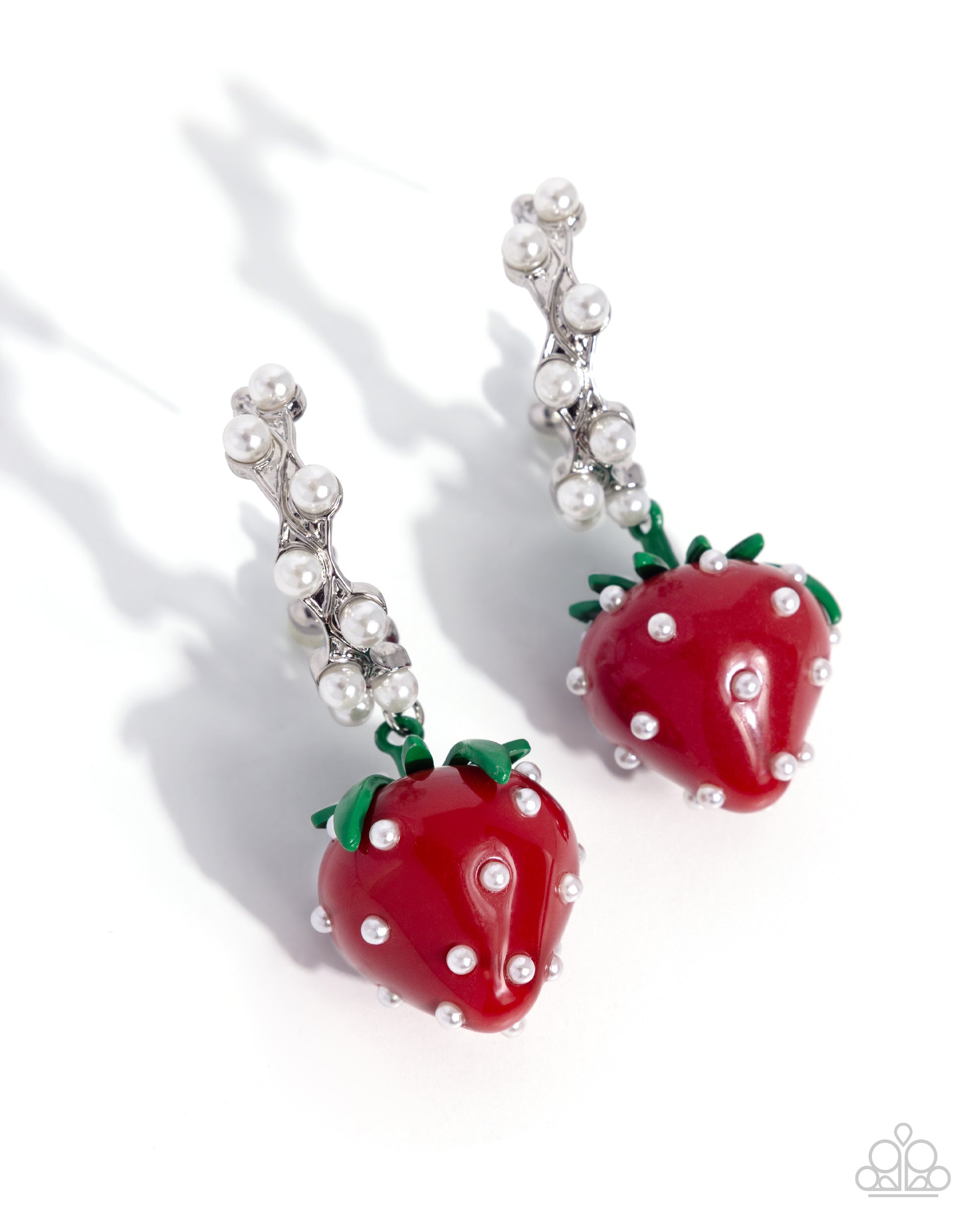 Strawberry Picnic - red - Paparazzi earrings