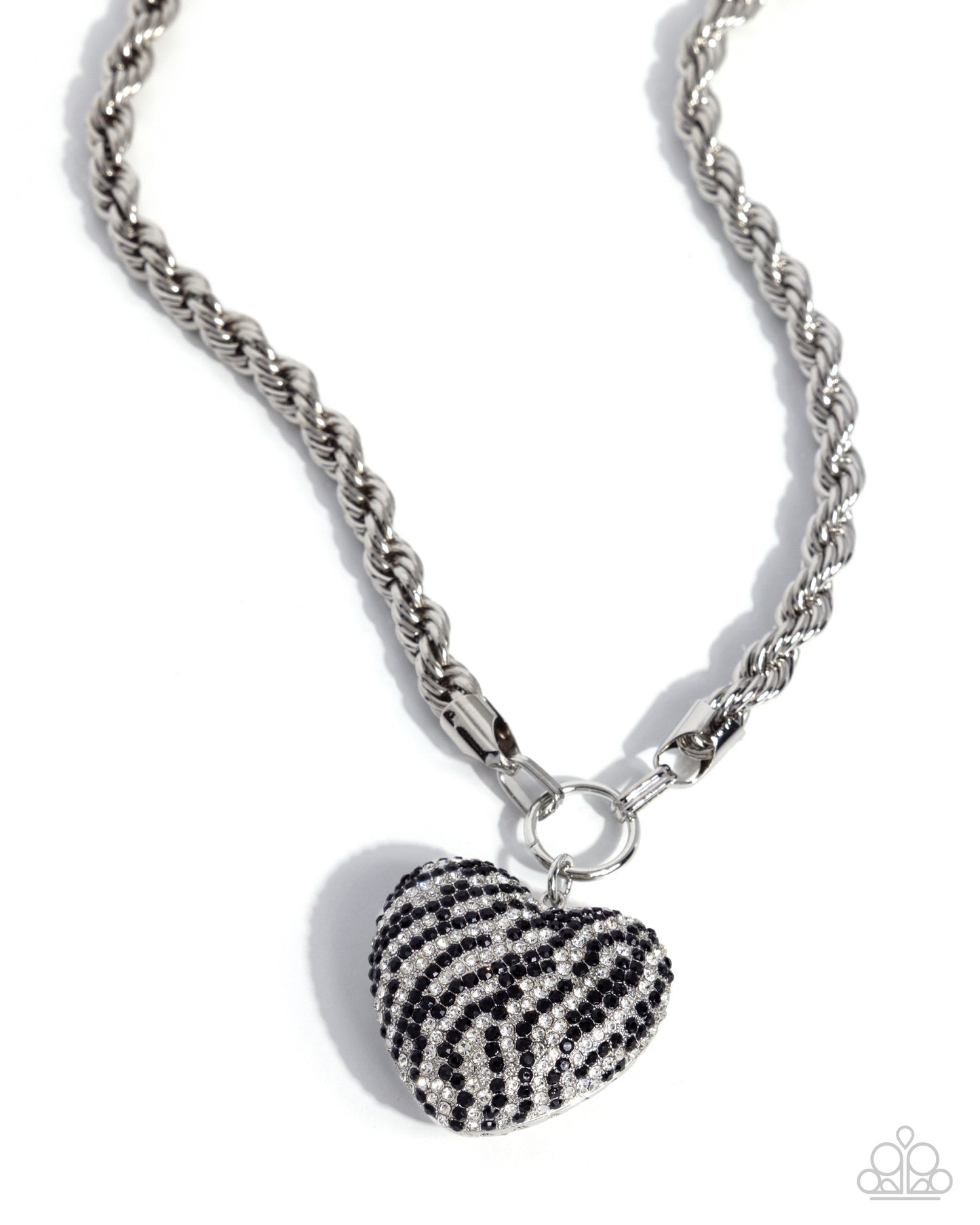 Striped Selfie - black - Paparazzi necklace
