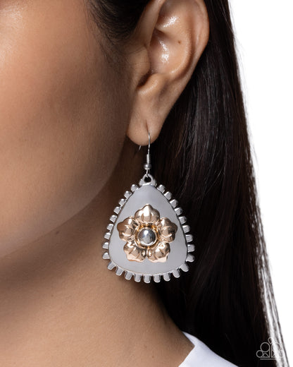 Studded Scope - silver - Paparazzi earrings