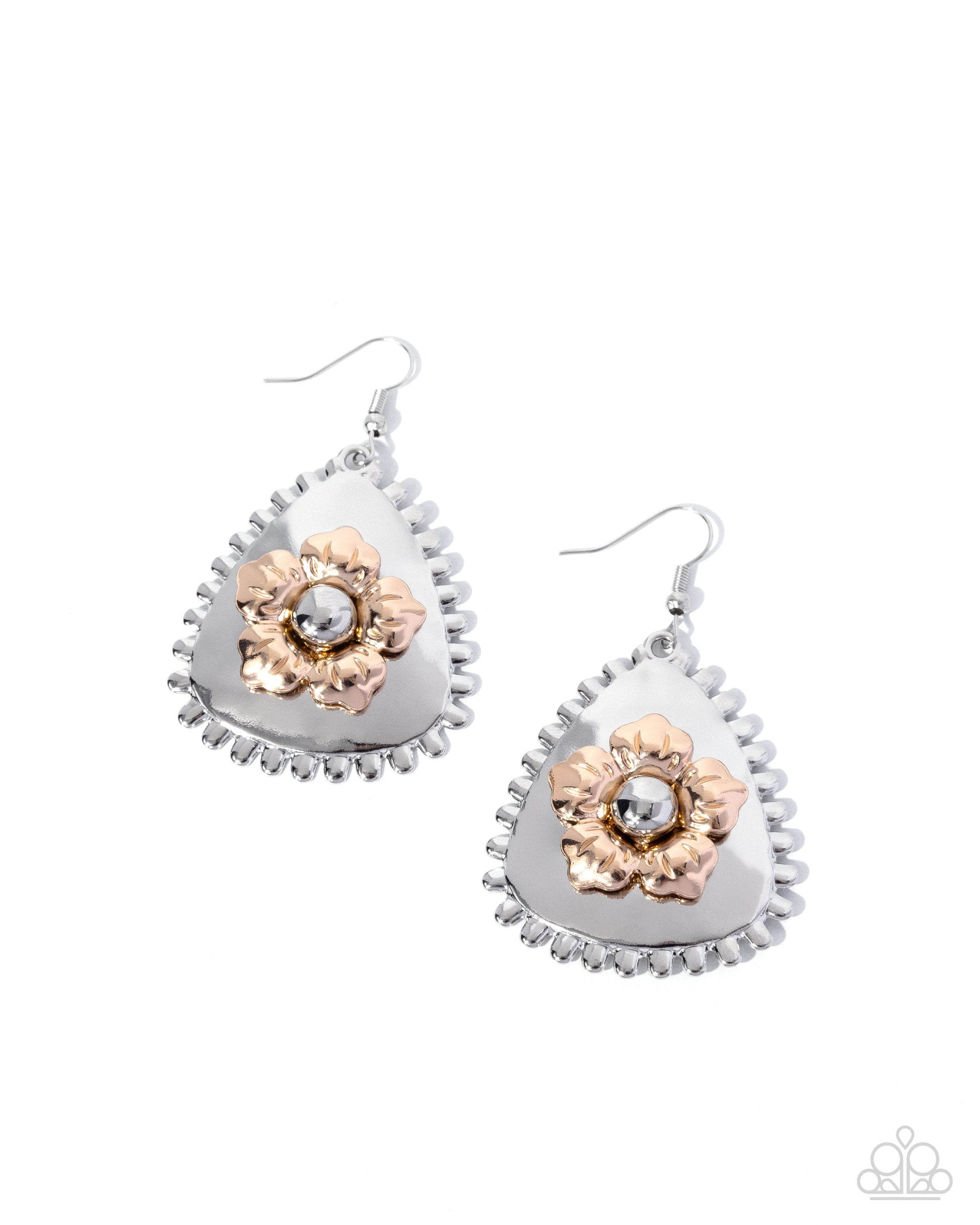 Studded Scope - silver - Paparazzi earrings