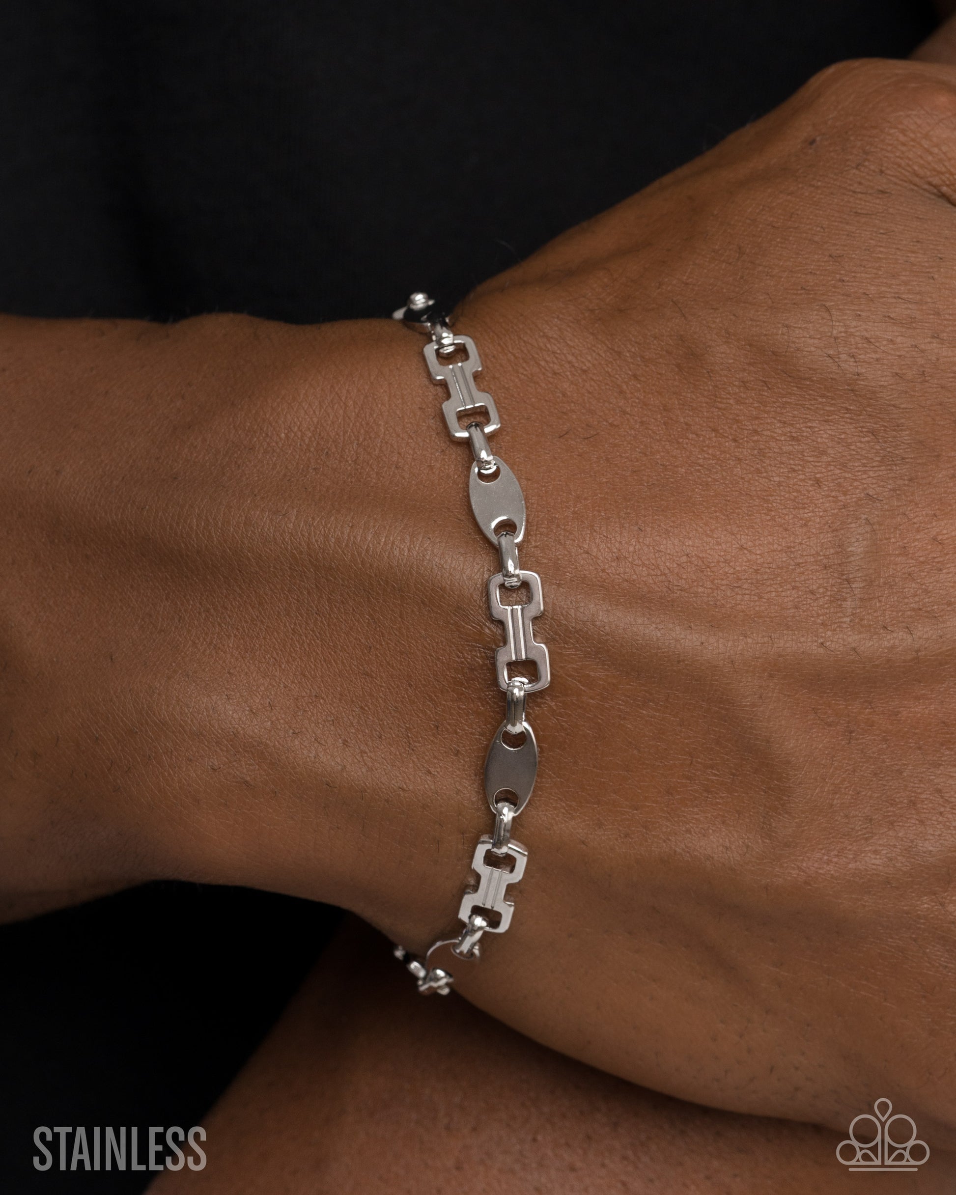 Subtle Scout - silver - Paparazzi MENS bracelet