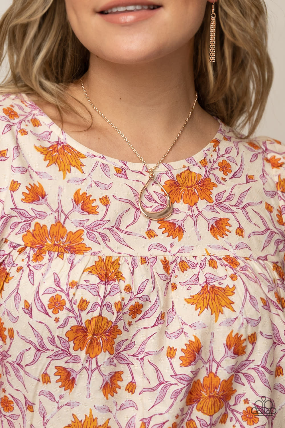 Subtle Season - rose gold - Paparazzi necklace