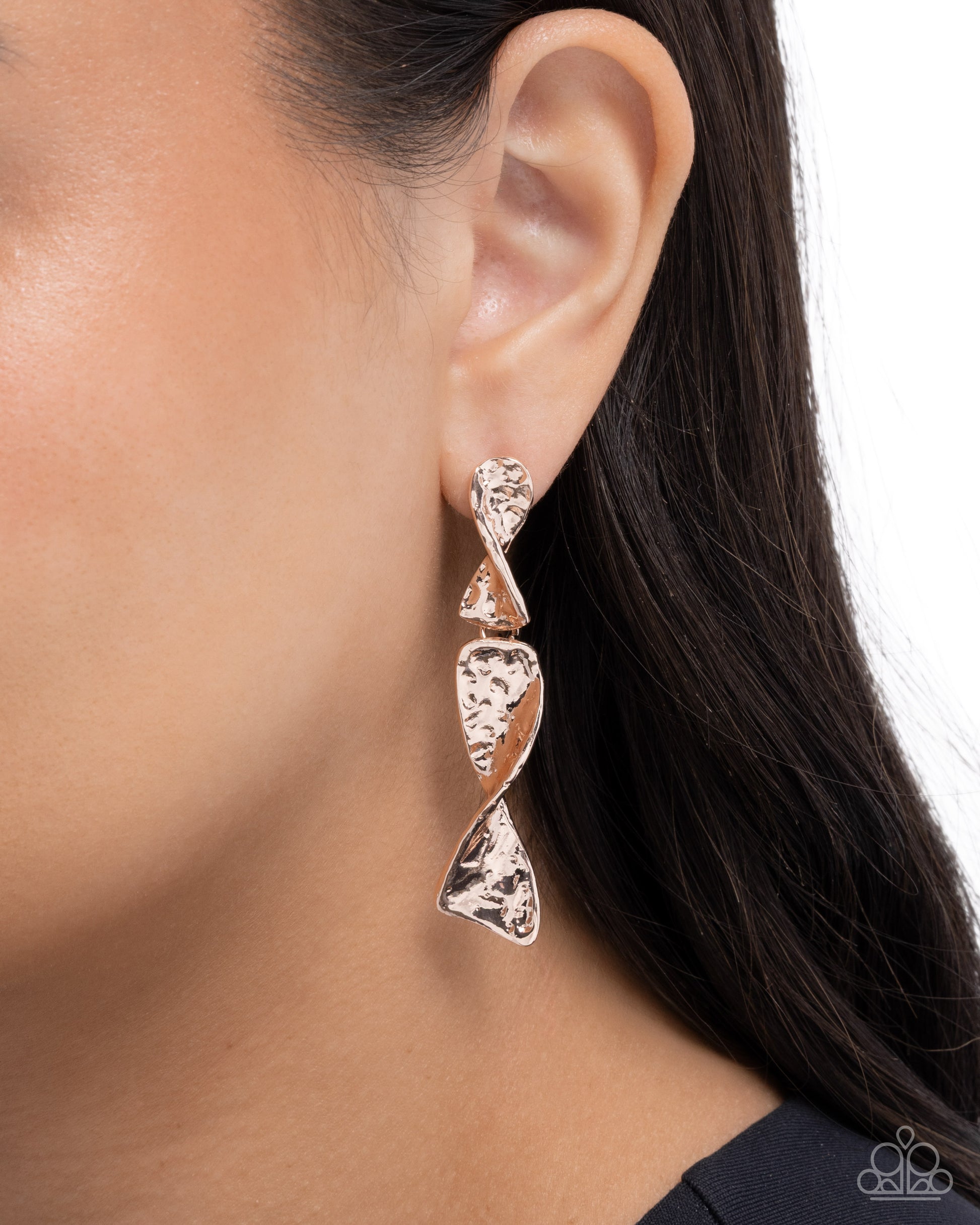 Subtle Shimmy - rose gold - Paparazzi earrings