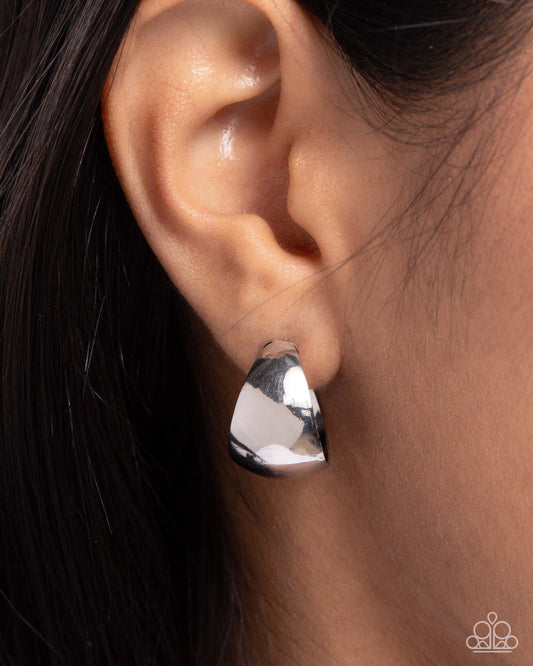 Suddenly Shiny - silver - Paparazzi earrings